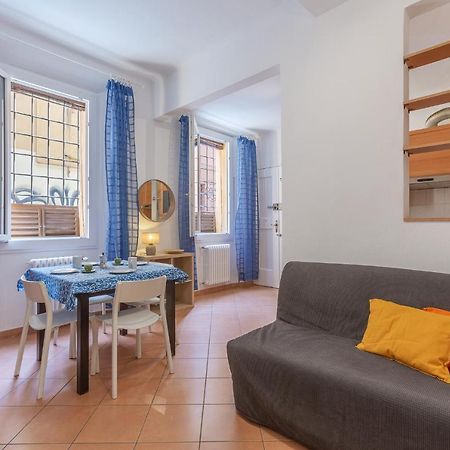 Piazza Aldrovandi Quiet Lovely Apartment Bologna Luaran gambar