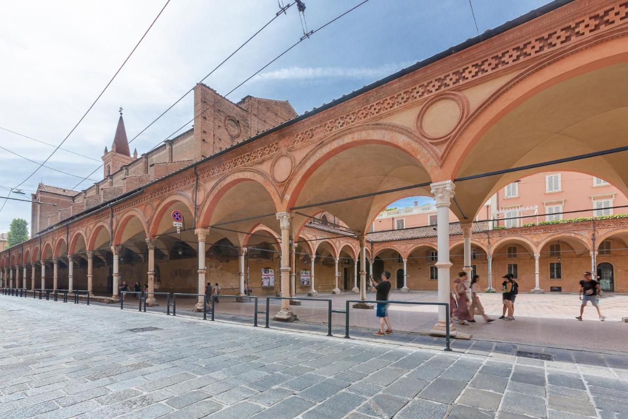 Piazza Aldrovandi Quiet Lovely Apartment Bologna Luaran gambar